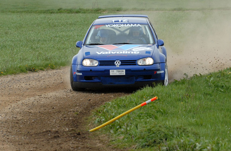 Roskildes danske rallymestre Tim Svanholt og Per Henriksen er klar till at give den fuld gas i deres VW Golf GTI Kit Car i årets tredje DM-rally på lørdag.
